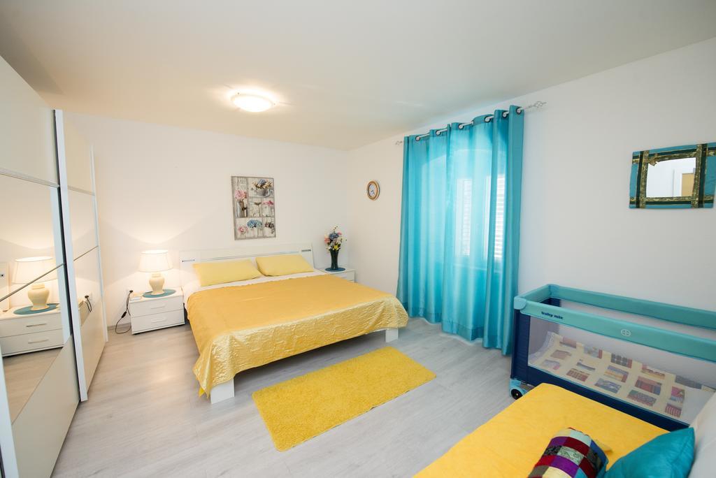 Apartment Dea Split Exterior foto