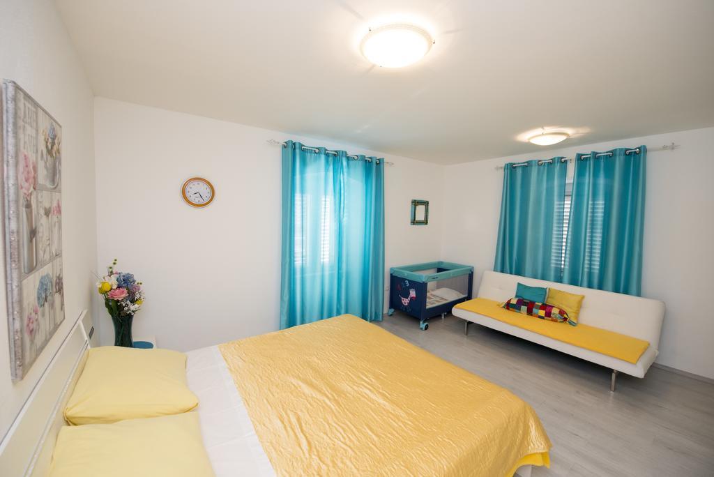 Apartment Dea Split Exterior foto