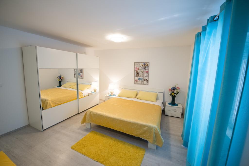 Apartment Dea Split Exterior foto